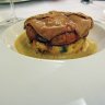 Jacques Barnachon : Les Langoustines saisies aux pistaches, carpaccio de Foie gras d'oie, servis sur un risotto Carnaroli aux légumes et jus mousseux de langoustines à l'huile d'olive.