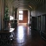 Chenonceau - lumière du matin en mai dans le vestibule du deuxième étage - mobilier et sol Renaissance