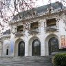 L'Opéra de Vichy, côté Parc des Sources. Inauguré en 1902. Architectes : Paul Lecœur, assisté par Lucien Woog.